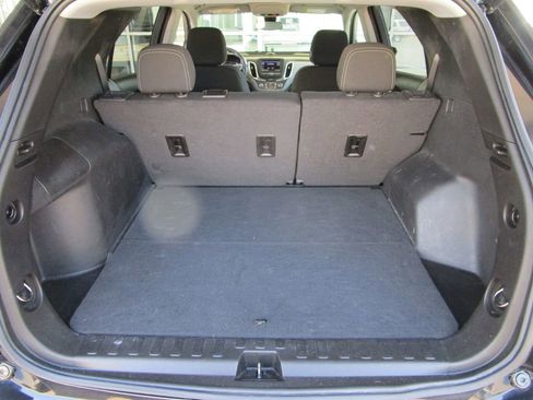 Used 2022 Chevrolet Equinox LS w/ LS Convenience Package FWD image 15