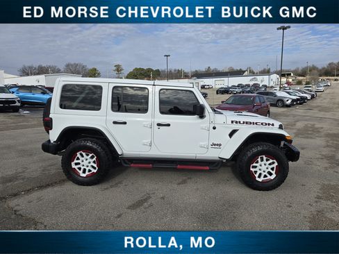 Used 2018 Jeep Wrangler Unlimited Rubicon image 2