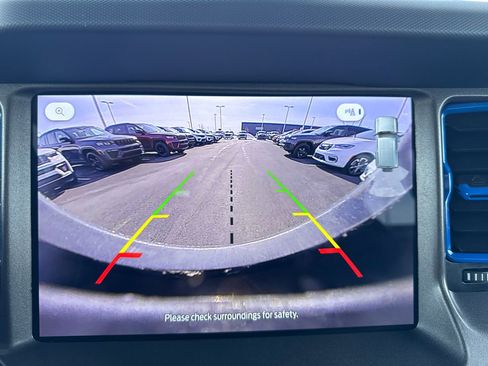 Used 2025 Ford Bronco Big Bend image 19