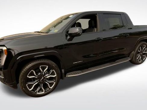 New 2025 GMC Sierra EV Denali image 6