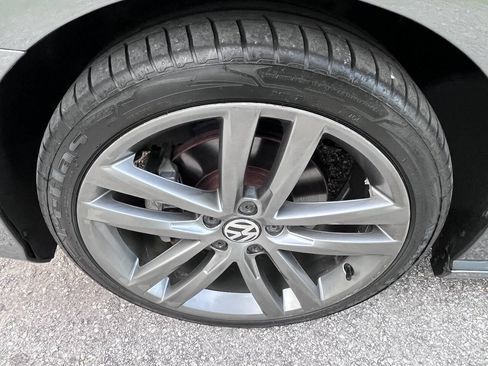 Used 2019 Volkswagen Passat 2.0T SE R-Line FWD image 18