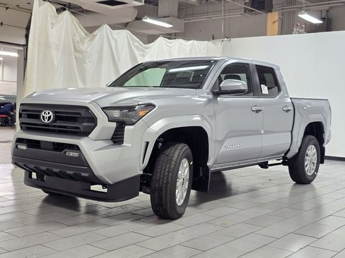 New 2025 Toyota Tacoma SR5 image 9