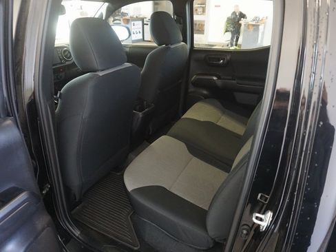 Used 2023 Toyota Tacoma TRD Sport image 20