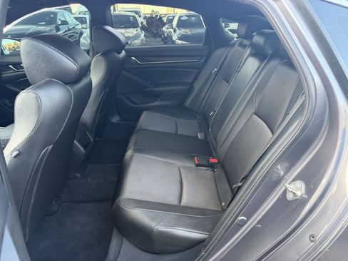 Used 2019 Honda Accord Sport image 10
