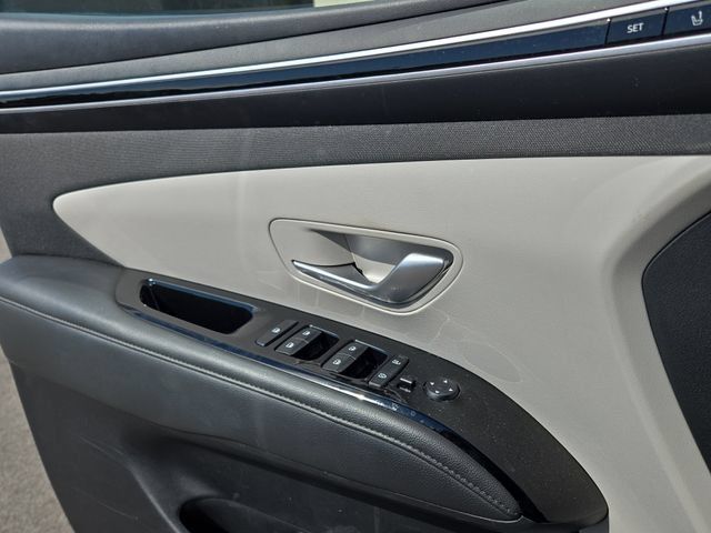 Certified 2023 Hyundai Tucson Limited AWD/4WD image 19