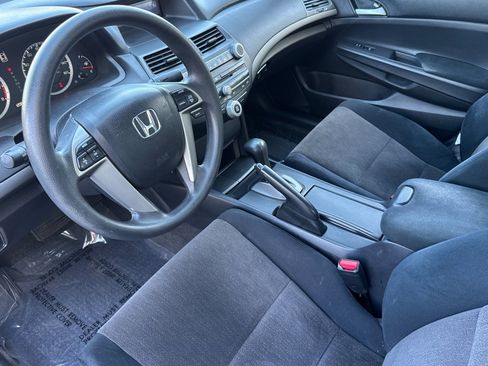 Used 2010 Honda Accord LX-P image 4
