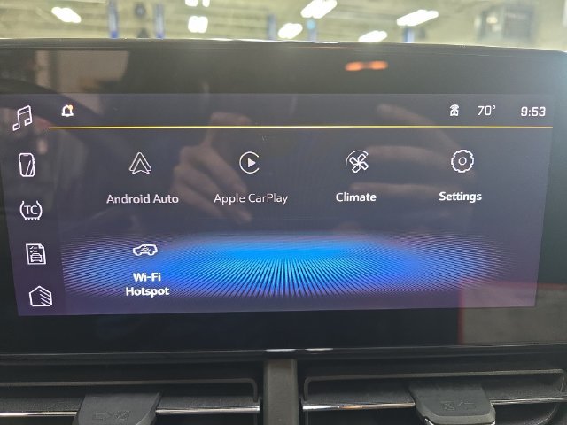 Used 2024 Chevrolet Trax ACTIV w/ Sunroof Package FWD image 25