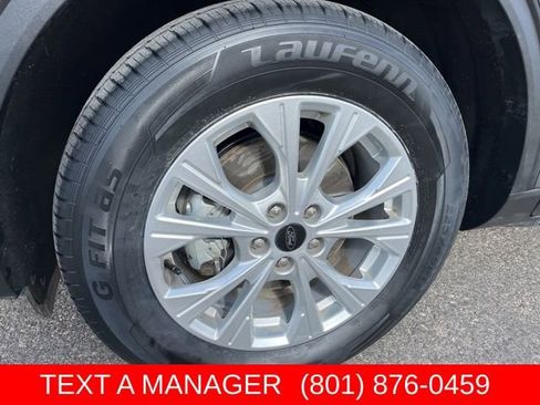 Used 2025 Ford Escape Active AWD/4WD image 9