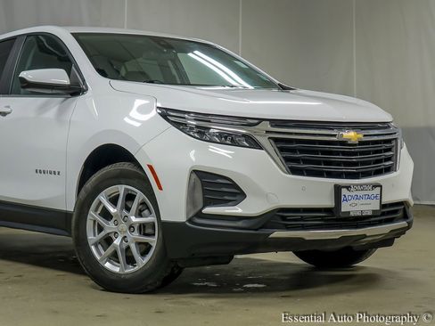 Used 2023 Chevrolet Equinox LT image 3