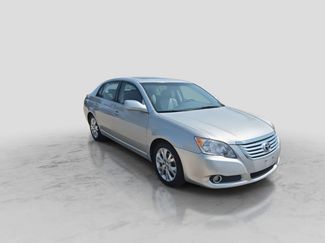 Used 2008 Toyota Avalon XLS FWD video 2