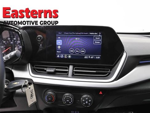 Used 2024 Chevrolet Trax LS FWD image 11