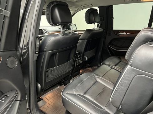 Used 2014 Mercedes-Benz GL 550 4MATIC image 48