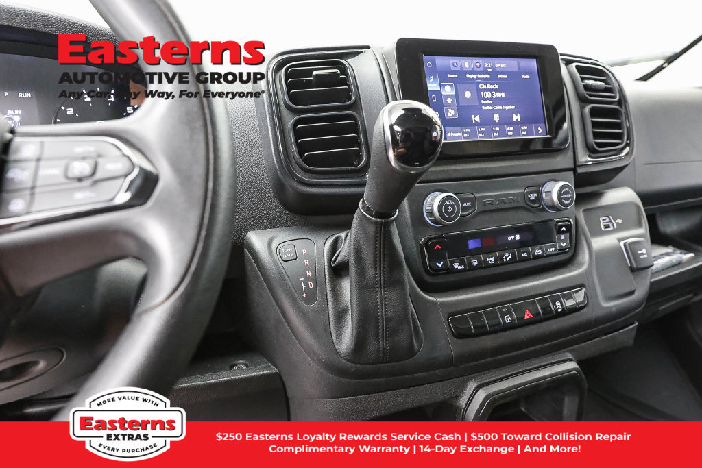 Used 2025 RAM ProMaster 2500 w/ Convenience Group FWD image 14