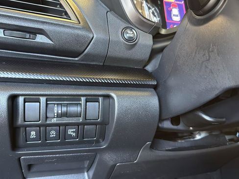 Used 2021 Subaru Crosstrek 2.0i Premium w/ Moonroof Package image 18