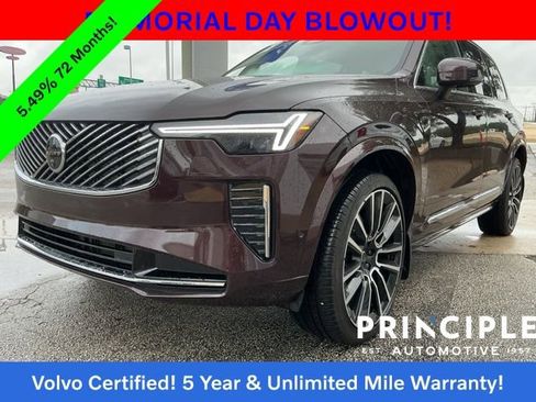 Certified 2025 Volvo XC90 B5 Plus AWD/4WD image 5
