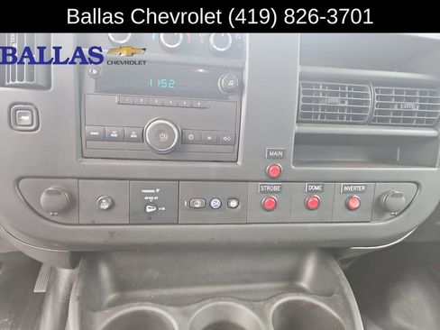 Used 2014 Chevrolet Express 2500 RWD image 14