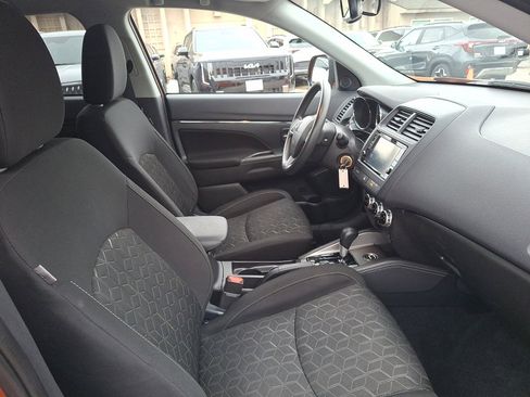 Used 2024 Mitsubishi Outlander Sport ES AWD/4WD image 11