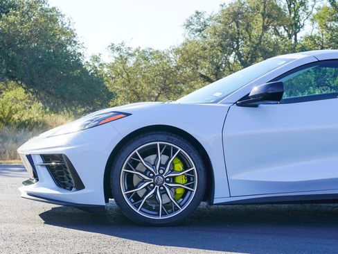 Used 2023 Chevrolet Corvette Stingray Premium Cpe w/ Z51 Performance Package image 22