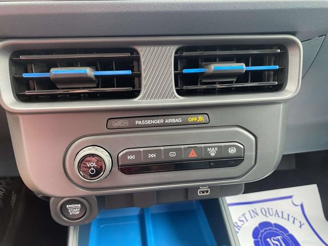 New 2026 Ford Maverick XLT w/ XLT Luxury Package FWD image 17