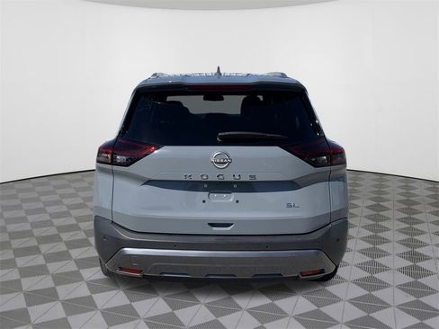 Used 2023 Nissan Rogue SL image 10