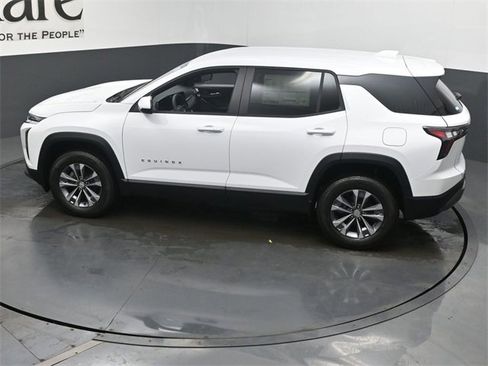 New 2026 Chevrolet Equinox LT w/ LPO, Floor Liner Package image 21