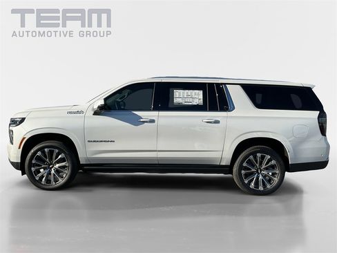 New 2025 Chevrolet Suburban High Country image 4