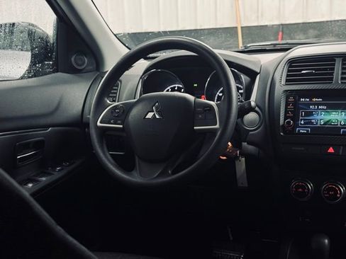 Used 2025 Mitsubishi Outlander Sport 2.0 S image 19