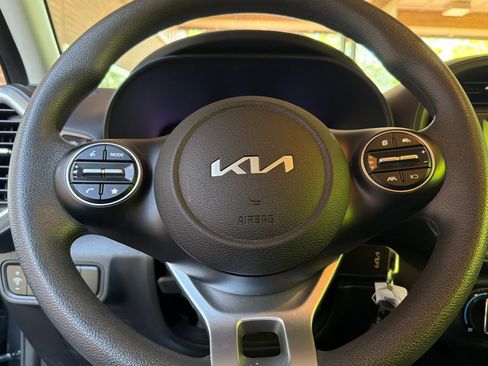 Used 2024 Kia Soul LX w/ Option Group 015 FWD image 22