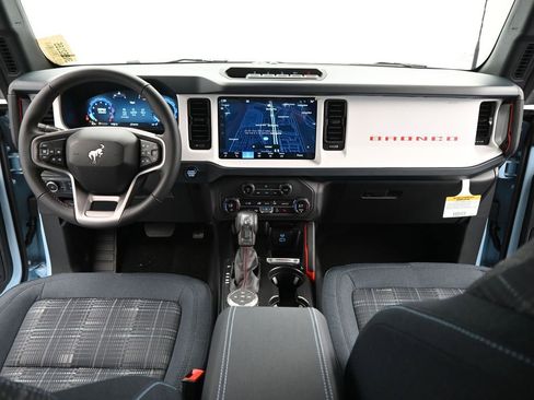 New 2025 Ford Bronco Heritage Edition image 21