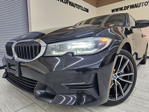 Used 2022 BMW 330e RWD image 1