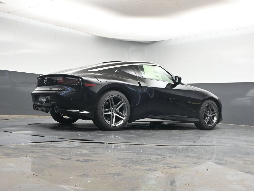 Used 2027 Nissan Z Sport RWD image 24