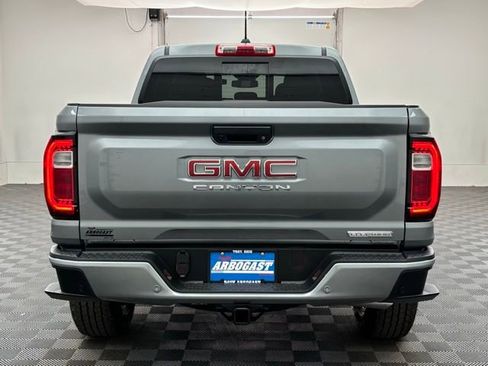 New 2026 GMC Canyon Elevation image 8