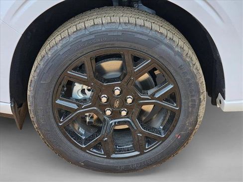 New 2025 Ford Maverick Lobo AWD/4WD image 10