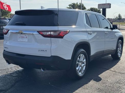 Used 2019 Chevrolet Traverse LS FWD image 5