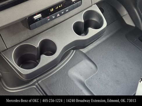 Used 2025 Mercedes-Benz Sprinter 2500 image 20