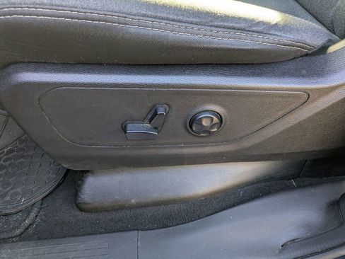 Used 2019 RAM 1500 Big Horn image 17