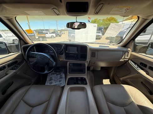 Used 2003 GMC Sierra 2500 SLT w/ SLT Preferred Equipment Group AWD/4WD image 15