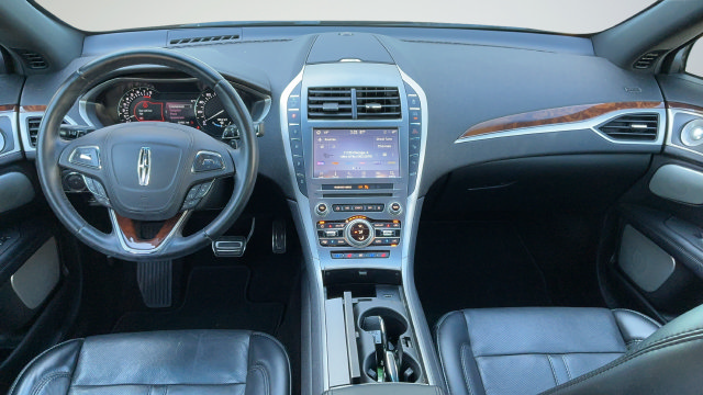Used 2020 Lincoln MKZ Reserve w/ Luxury Package AWD/4WD image 9