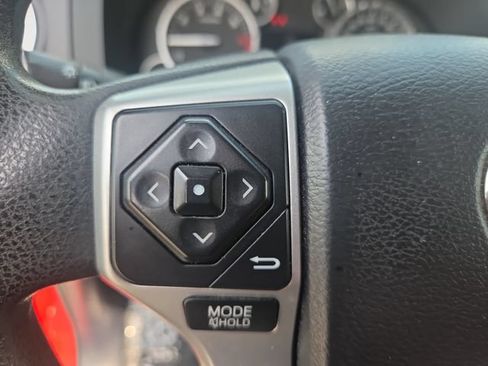 Used 2015 Toyota Tundra SR5 w/ SR5 Upgrade Package RWD image 20