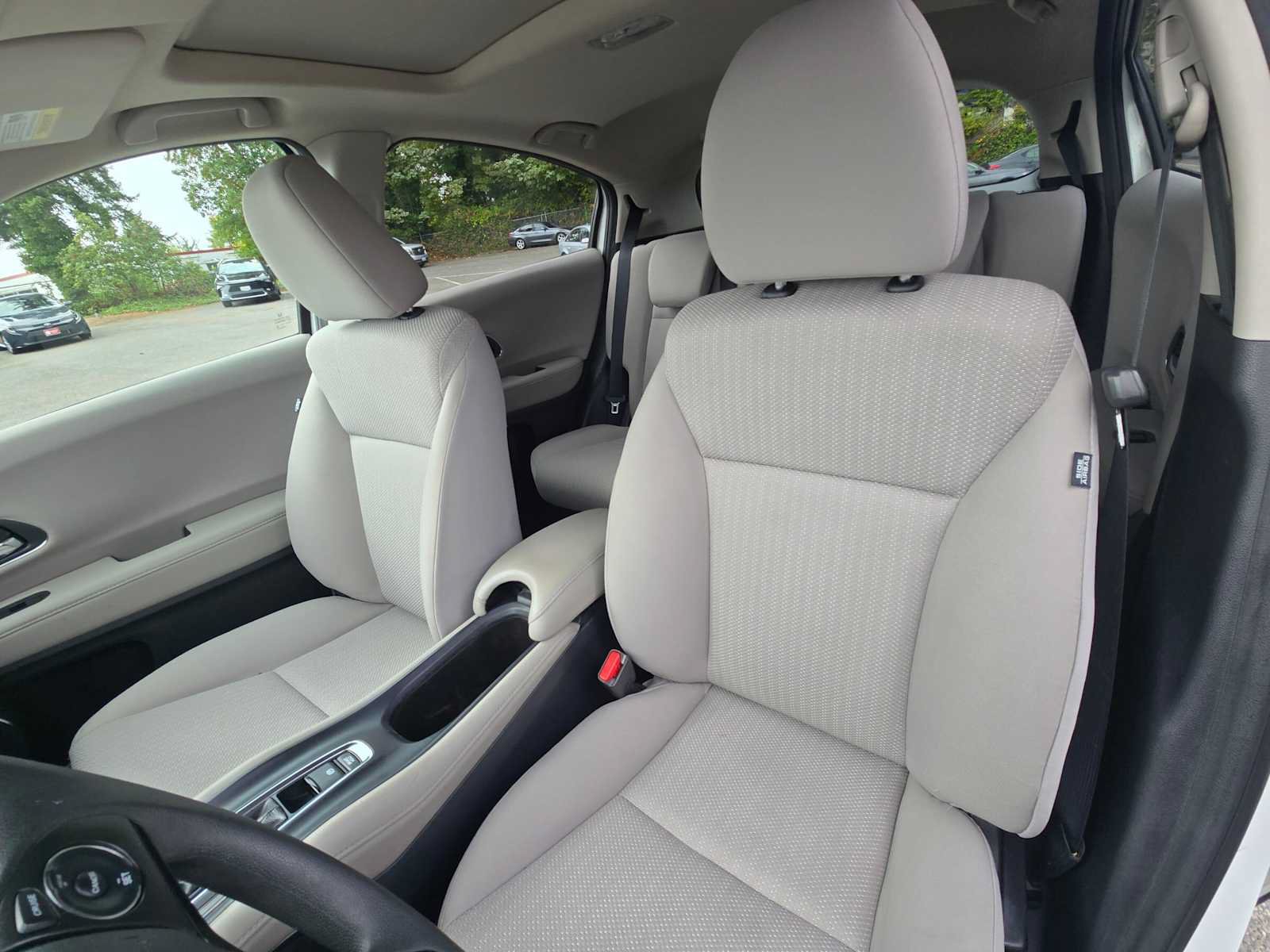 Used 2018 Honda HR-V EX image 22