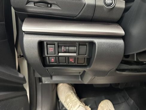 Used 2018 Subaru Crosstrek 2.0i Limited AWD/4WD image 34