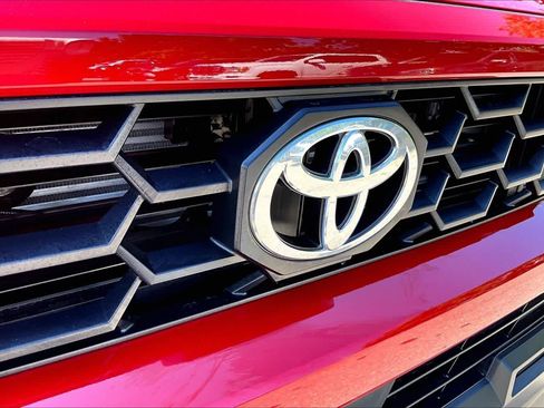 Certified 2026 Toyota 4Runner TRD Off-Road Premium AWD/4WD image 29