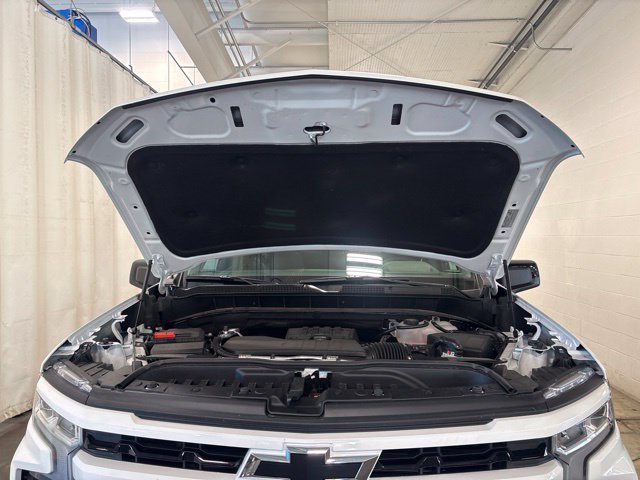 Used 2026 Chevrolet Silverado 1500 RST w/ RST Select Package AWD/4WD image 8