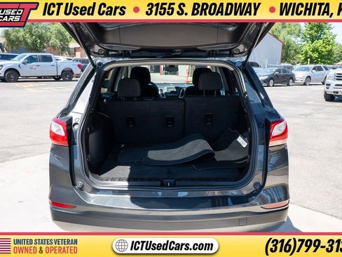 Used 2021 Chevrolet Equinox LS w/ LS Convenience Package FWD image 4