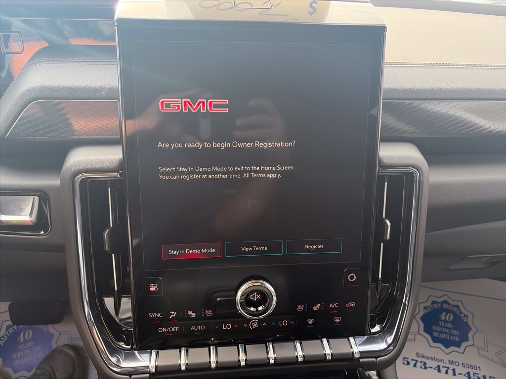 New 2026 GMC Yukon AT4 w/ AT4 Premium Package AWD/4WD image 22