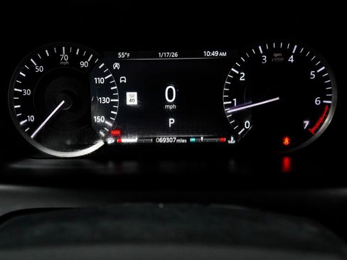 Used 2020 Land Rover Discovery Sport S image 31