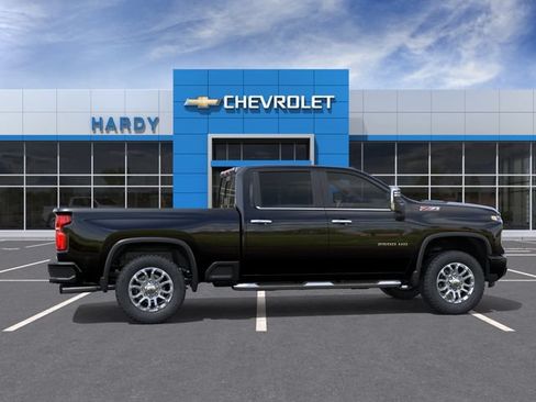 New 2026 Chevrolet Silverado 2500 LT w/ Z71 Chrome Sport Edition AWD/4WD image 5