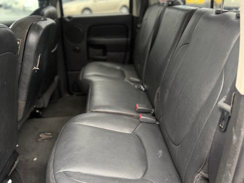 Used 2005 Dodge Ram 1500 Truck SLT image 14