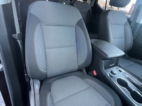 Used 2020 Chevrolet Traverse LT w/ Driver Confidence II Package image 29