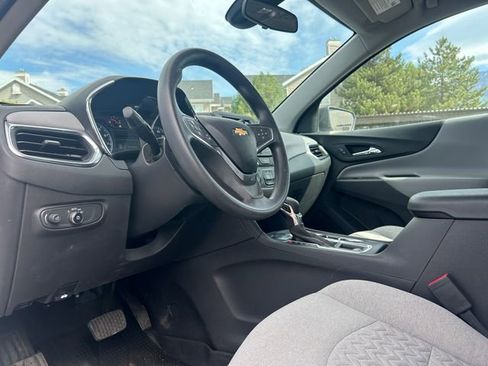 Used 2022 Chevrolet Equinox LS w/ LPO, Floor Liner Package AWD/4WD image 25